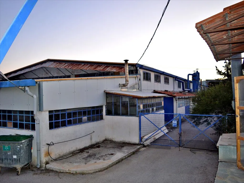 εμπορικό ακίνητο προς πώληση 2850 τ.μ Αχαρνές Δυτικά Αθήνας