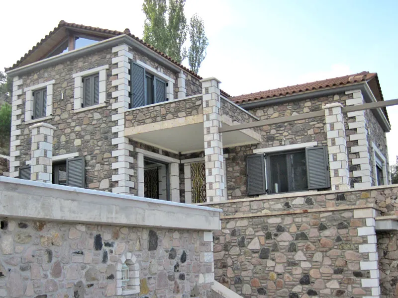 μεζονέτα προς πώληση 100 τ.μ  Νομός Λέσβου