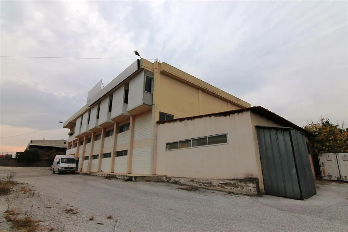 εμπορικό ακίνητο προς πώληση 1450 τ.μ Ωραιόκαστρο Προάστια Θεσσαλονίκης