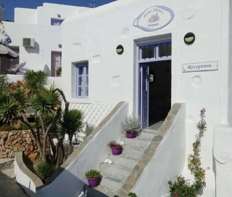 ξενοδοχείο προς πώληση 950 τ.μ Σίκινος Κυκλάδες