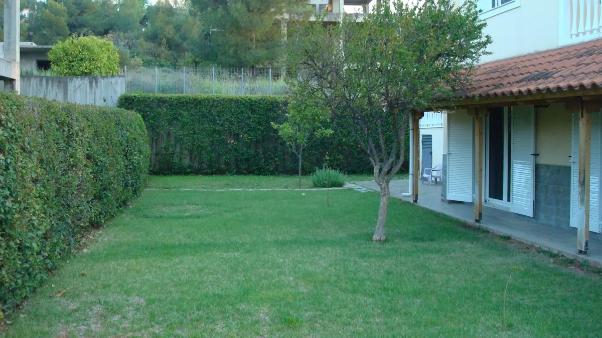 1200