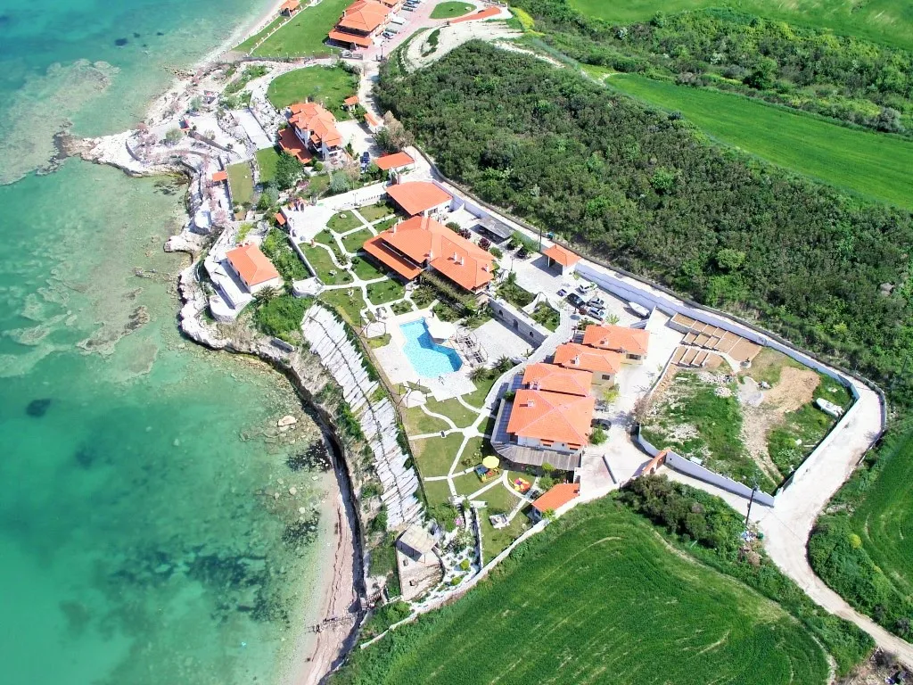 ξενοδοχείο προς πώληση 1300 τ.μ Αριστοτέλης Χαλκιδική