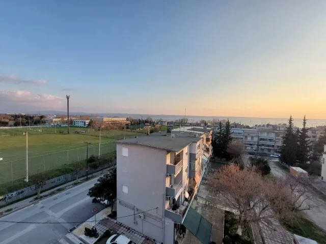 640