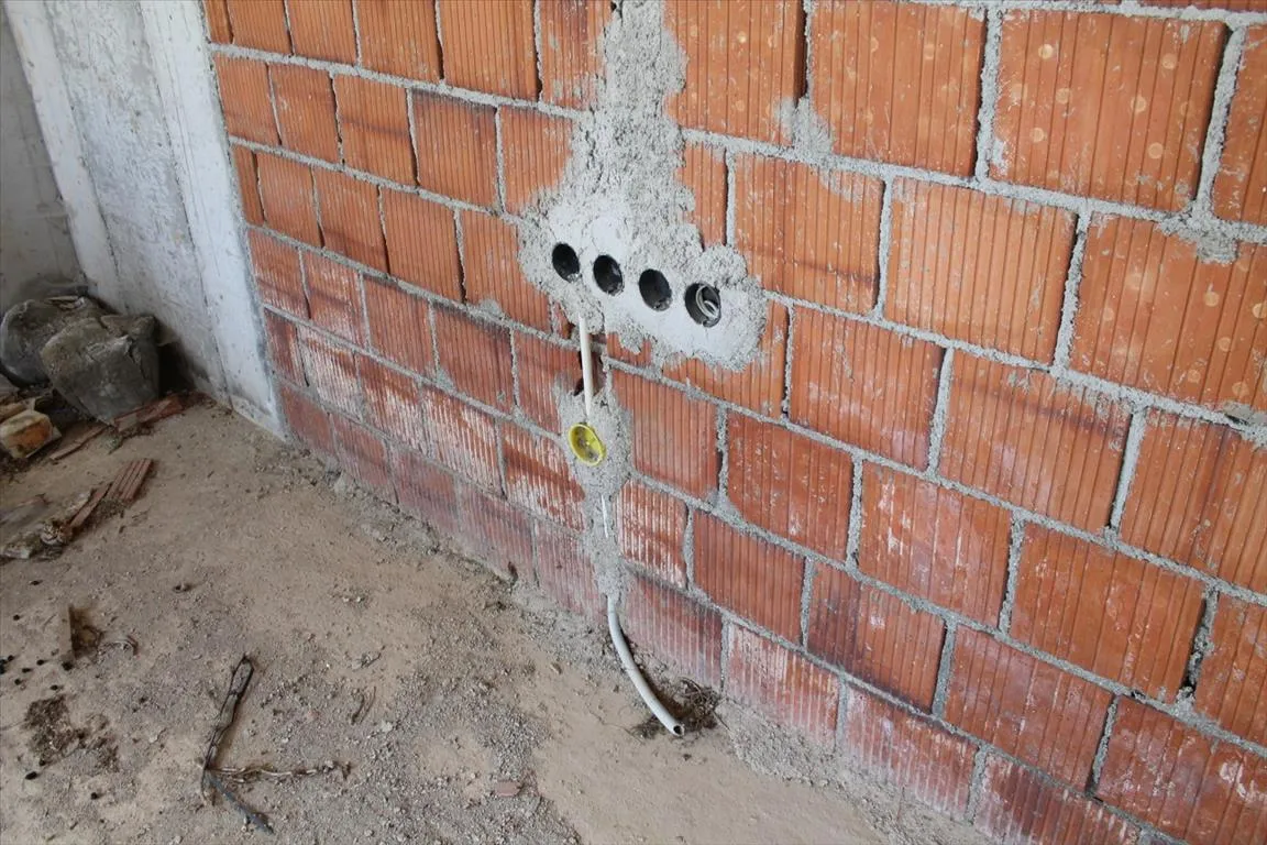 1152