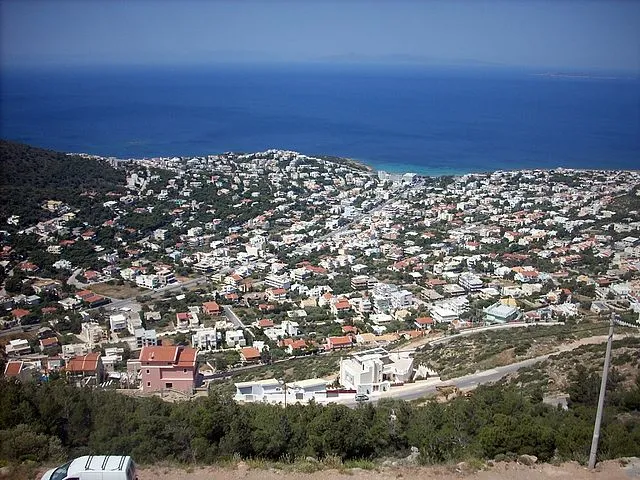 εμπορικό ακίνητο προς πώληση 239 τ.μ Σαρωνίδα Υπόλοιπη Αττικής