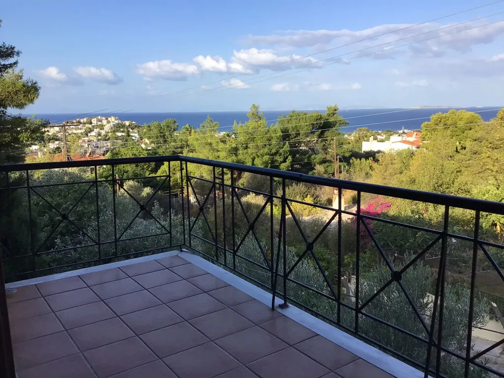 μεζονέτα προς πώληση 93 τ.μ Σαρωνίδα Υπόλοιπη Αττικής