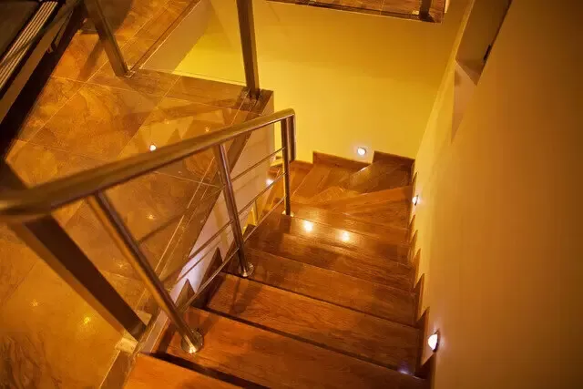 640