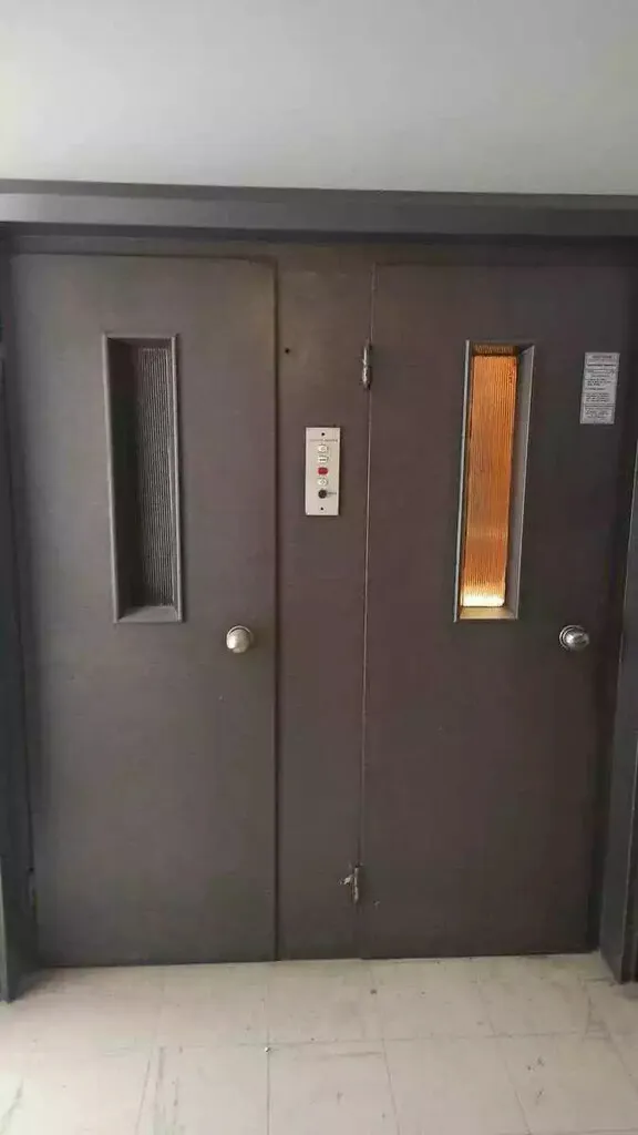 576