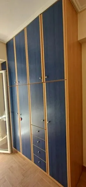 295