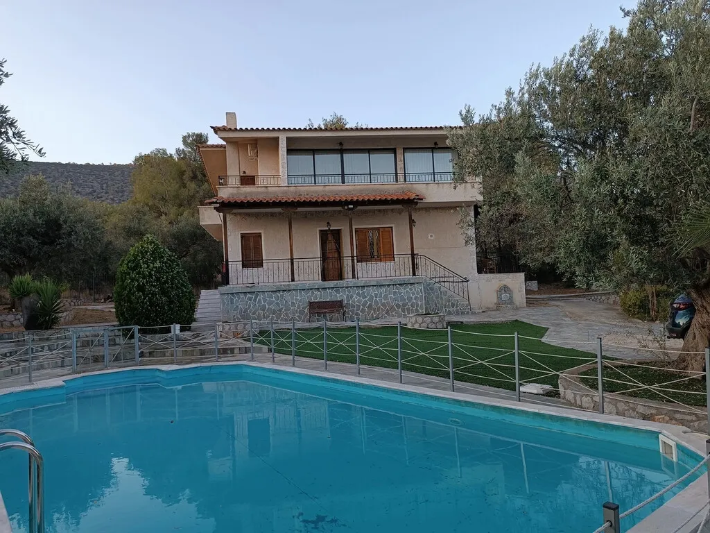 μονοκατοικία προς πώληση 165 τ.μ Σολυγεία Κορινθία