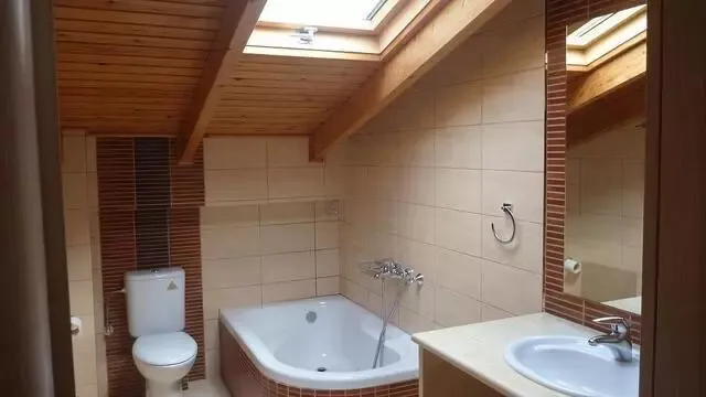 640