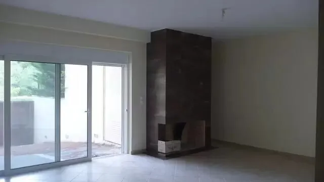 640