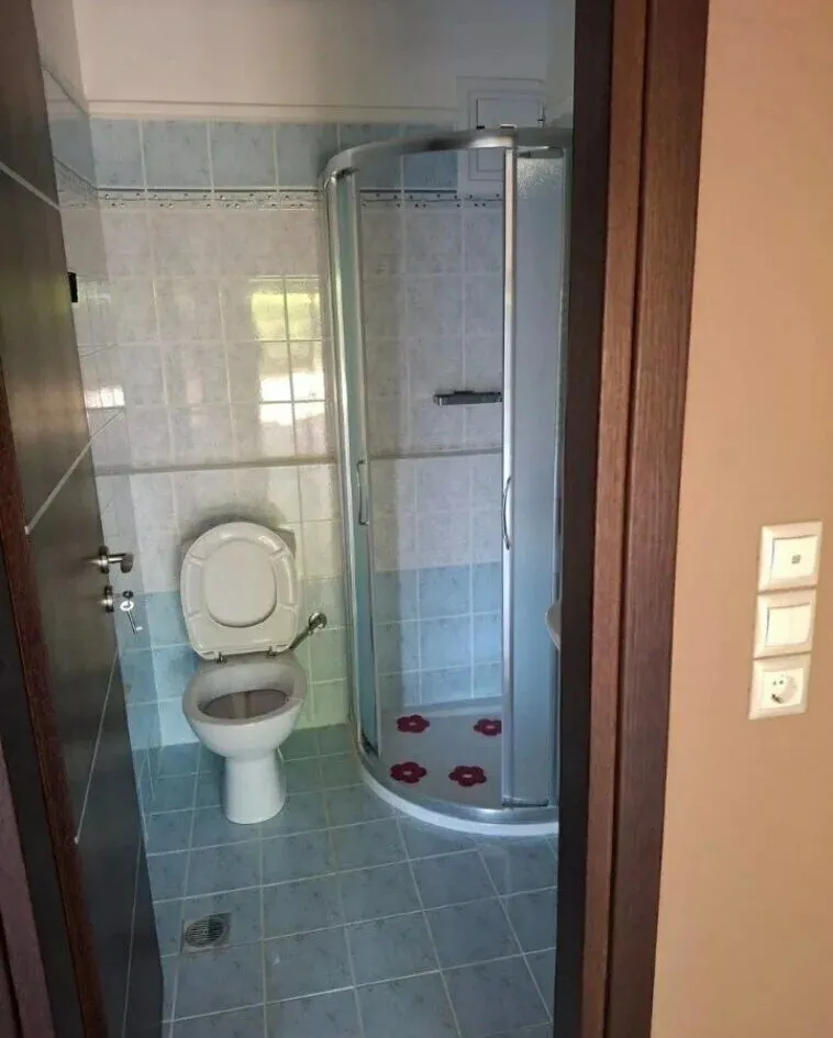 758