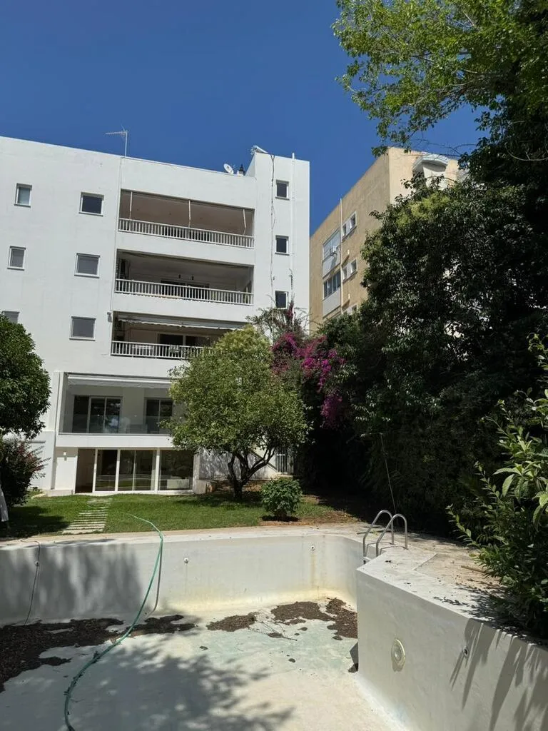 μεζονέτα προς πώληση 300 τ.μ Βούλα Νότια Αθήνας