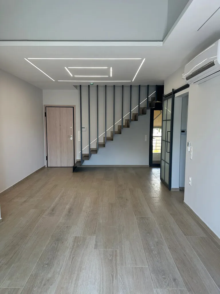 μεζονέτα προς πώληση 121 τ.μ Ελληνικό Νότια Αθήνας