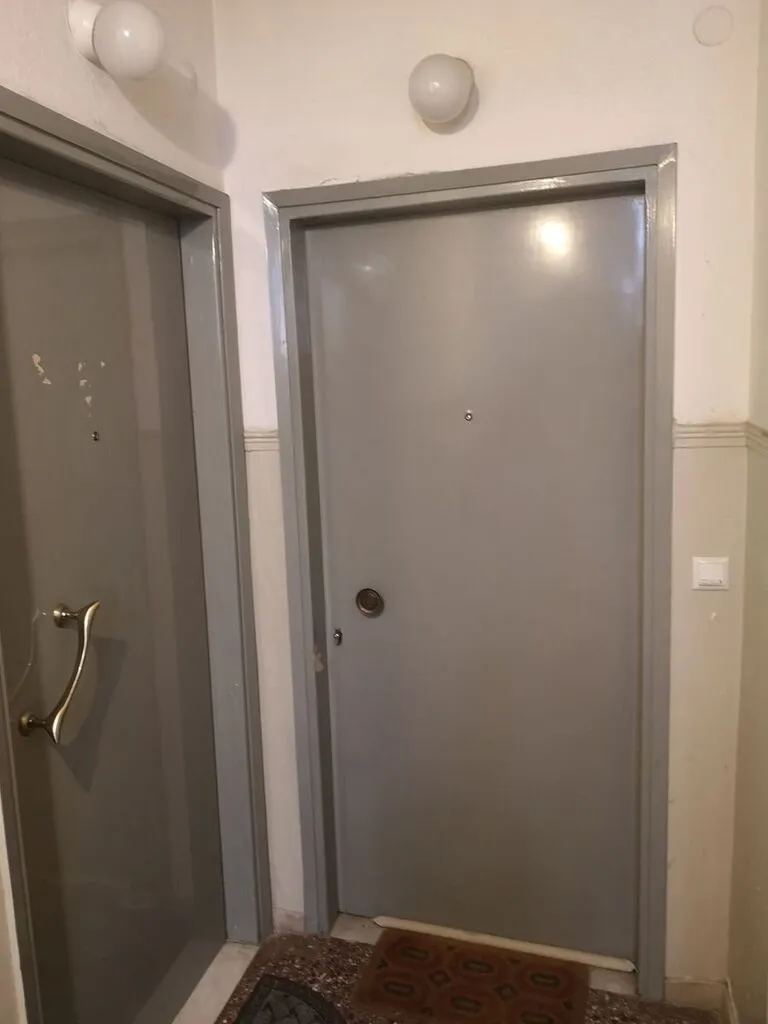 768