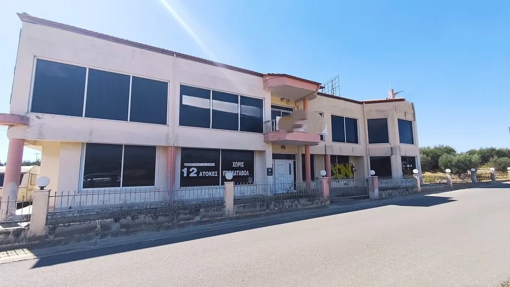 εμπορικό ακίνητο προς πώληση 1240 τ.μ Πολύγυρος Χαλκιδική