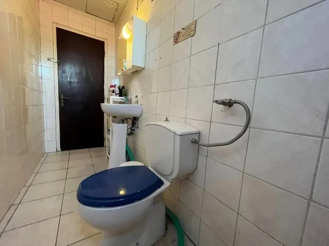 640