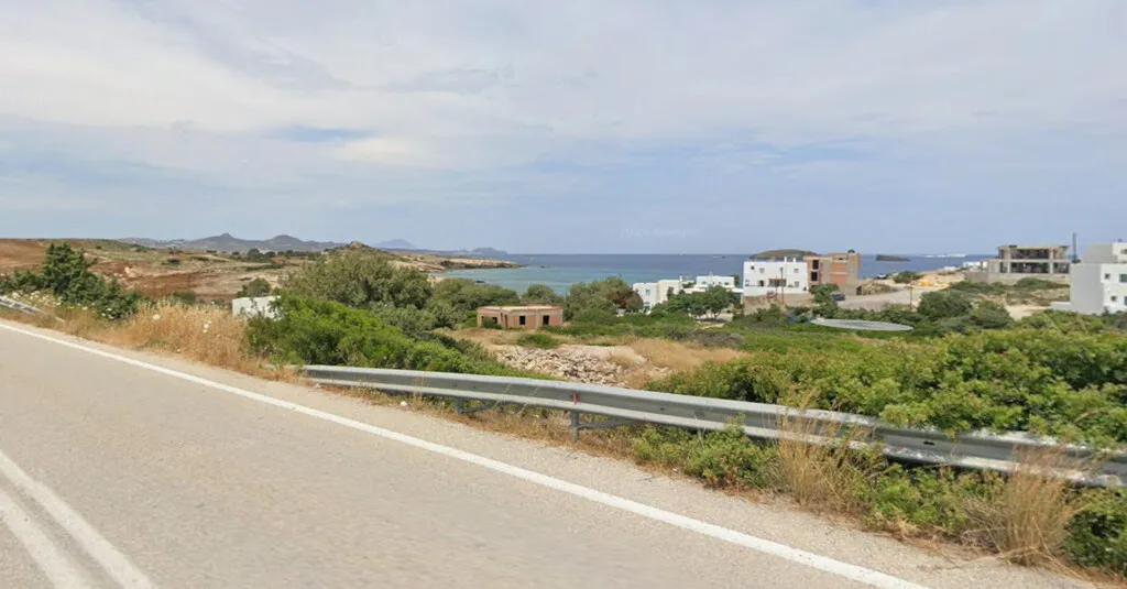 οικόπεδο προς πώληση 2500 τ.μ Μήλος Κυκλάδες