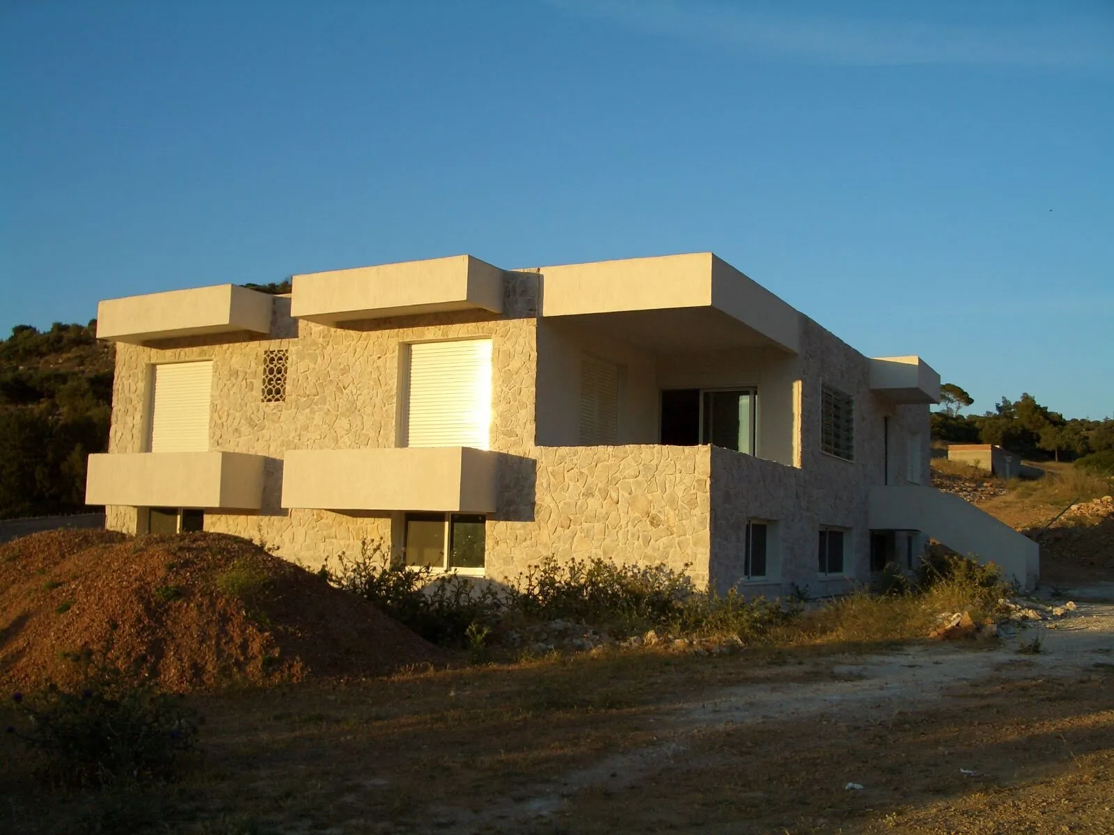 διαμέρισμα προς πώληση 320 τ.μ Κερατέα Υπόλοιπη Αττικής