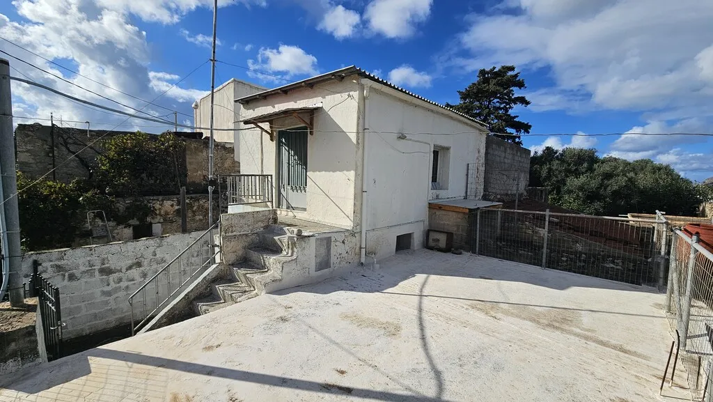 μεζονέτα προς πώληση 92 τ.μ Γούβες Νομός Ηρακλείου