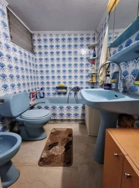 487