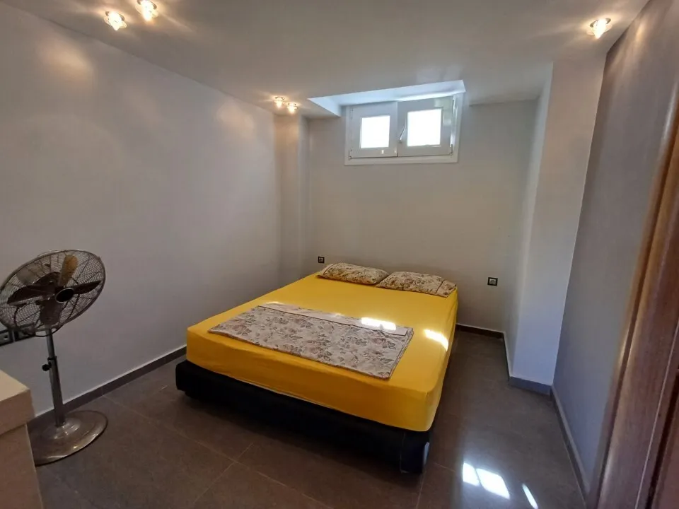 960