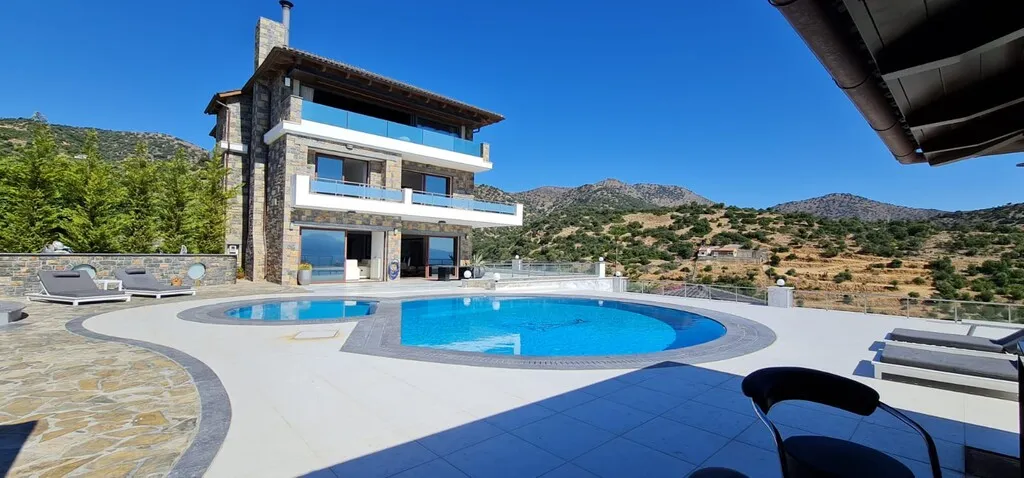 βίλα προς πώληση 600 τ.μ Άγιος Νικόλαος Νομός Λασιθίου