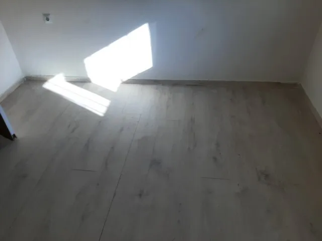 640