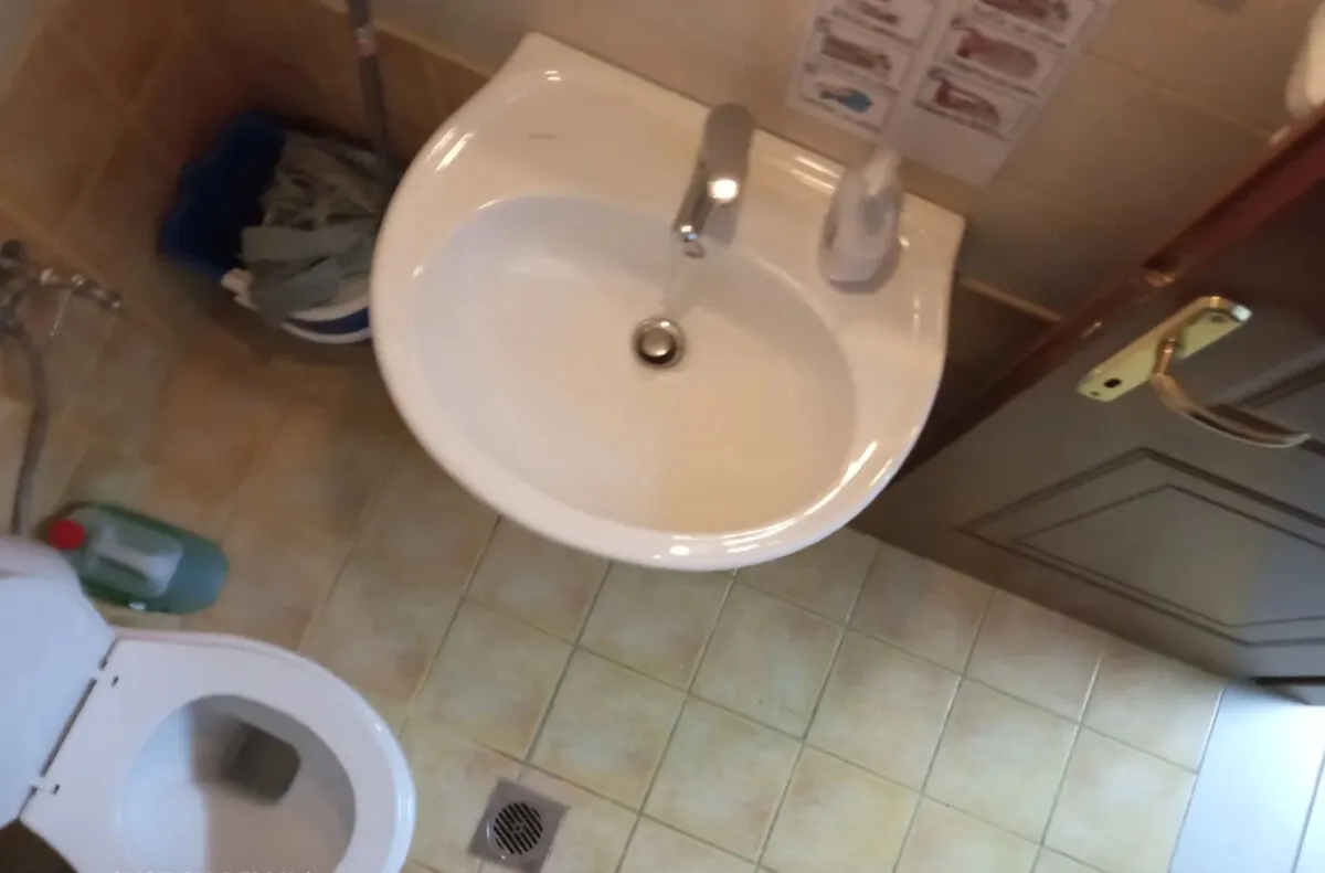 1200