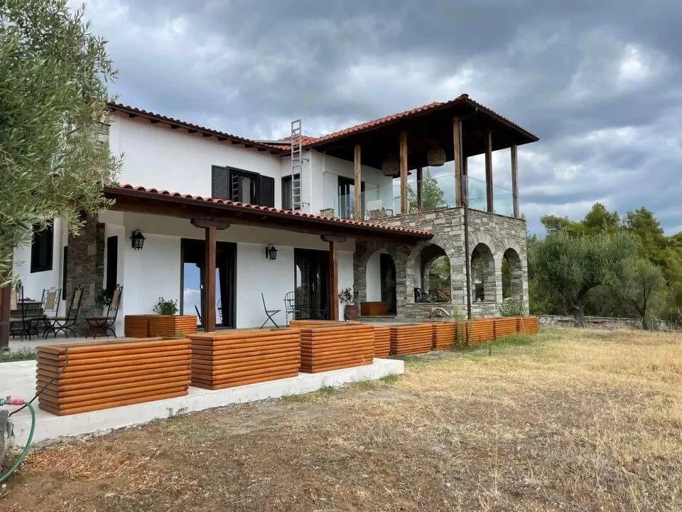 βίλα προς πώληση 300 τ.μ Σιθωνία Χαλκιδική
