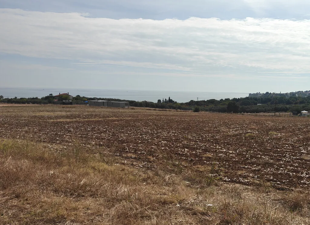 οικόπεδο προς πώληση 8683 τ.μ Μεθώνη Νομός Πιερίας